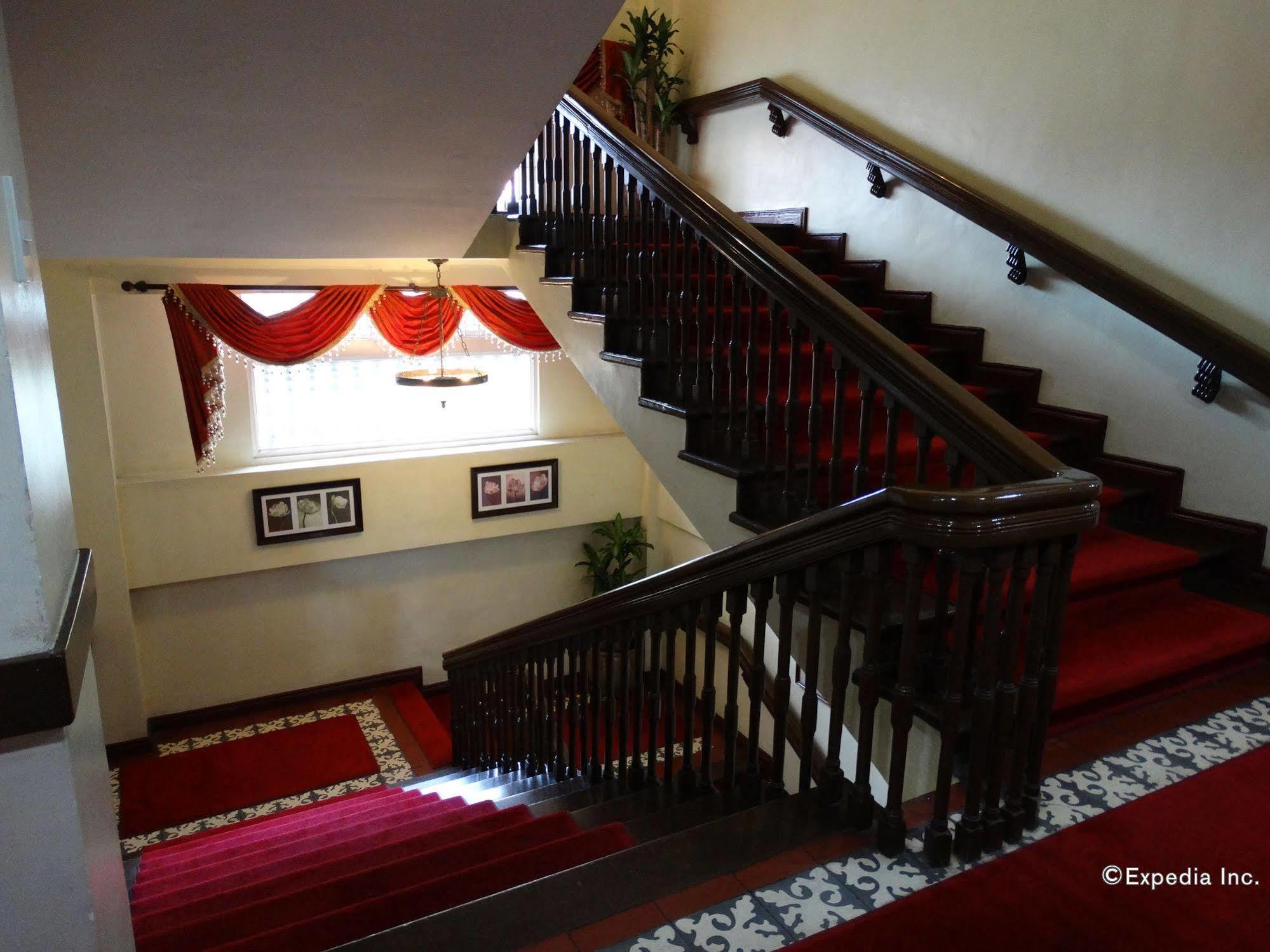 White Knight Hotel Intramuros Manila Exterior photo
